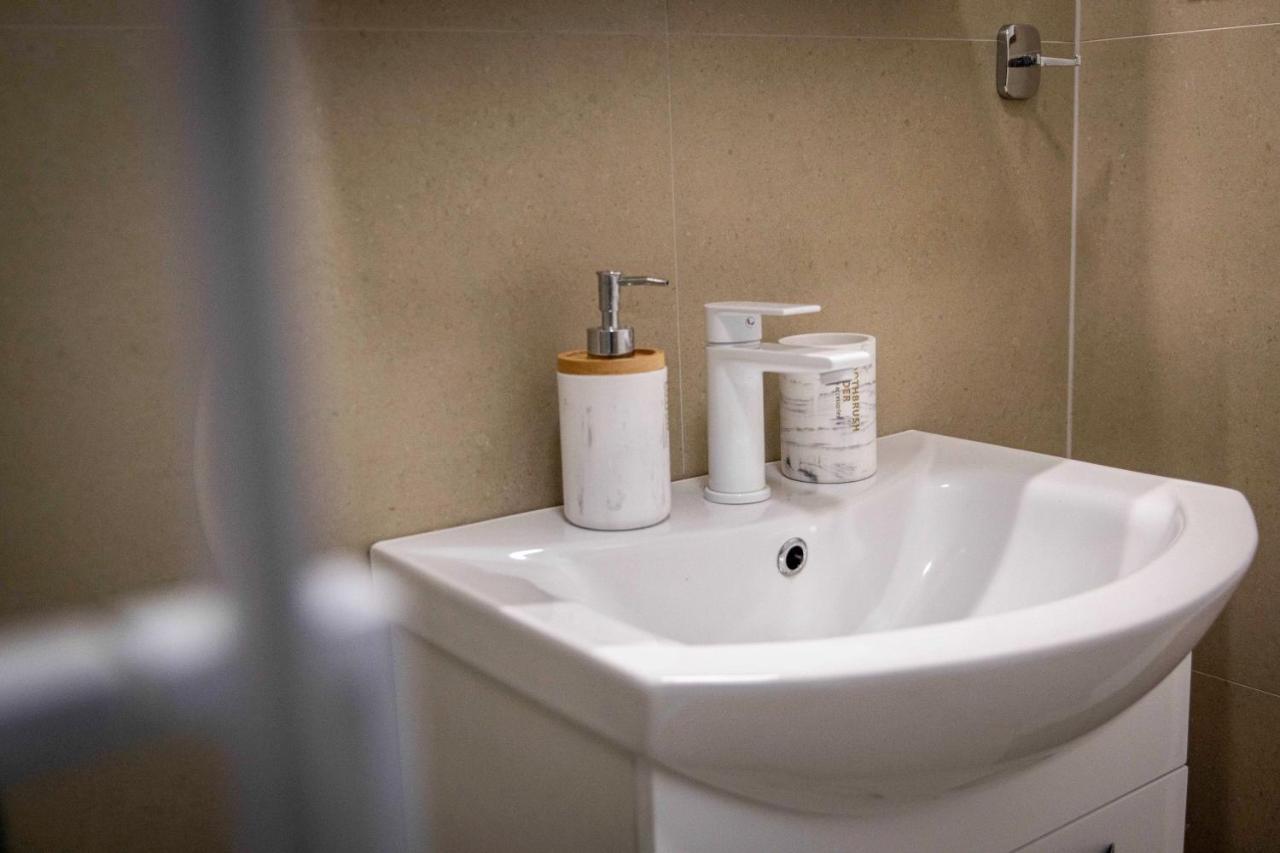Deluxe Apartman Egle1 I Studio Egle 2 Whit A Private Parking Zagreb Exterior photo